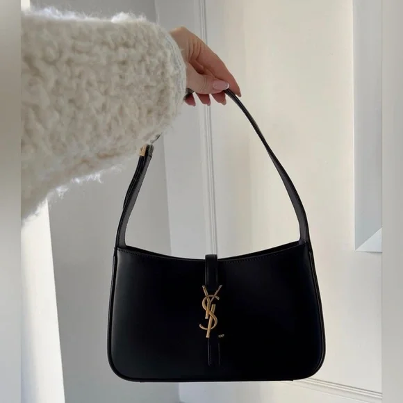 Saint Laurent Black Shoulder Bag - Picture 2 of 16